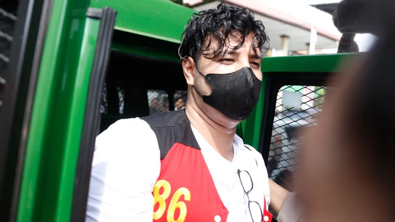 Ammar Zoni Jalani Sidang Perdana, Irish Bella Berhalangan Hadir