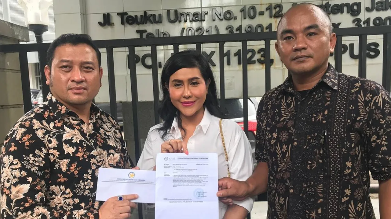 Anak Ditelantarkan Mantan Suami, Ratu Meta Ngadu ke KPAI