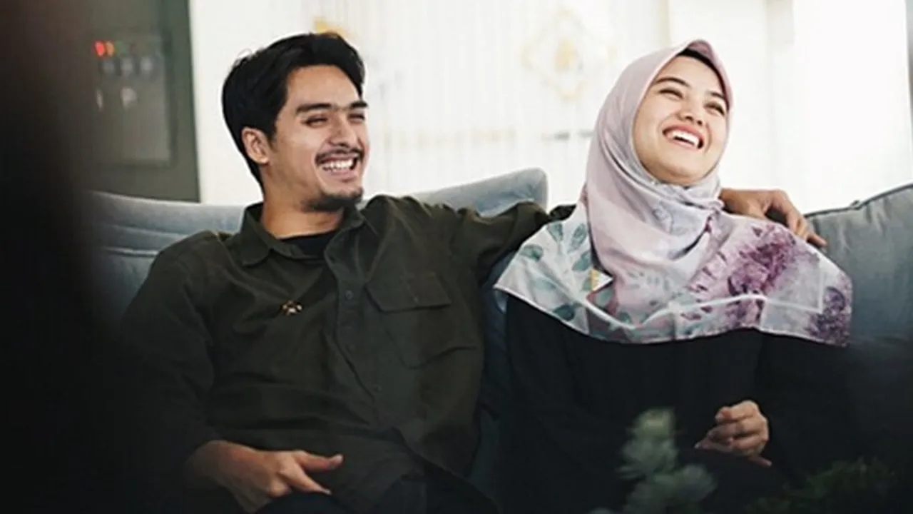 Anak Ketiga Lahir, Herfiza dan Ricky Harun Beri Nama yang Indah Anak Ketiga Lahir, Herfiza dan Ricky Harun Beri Nama yang Indah