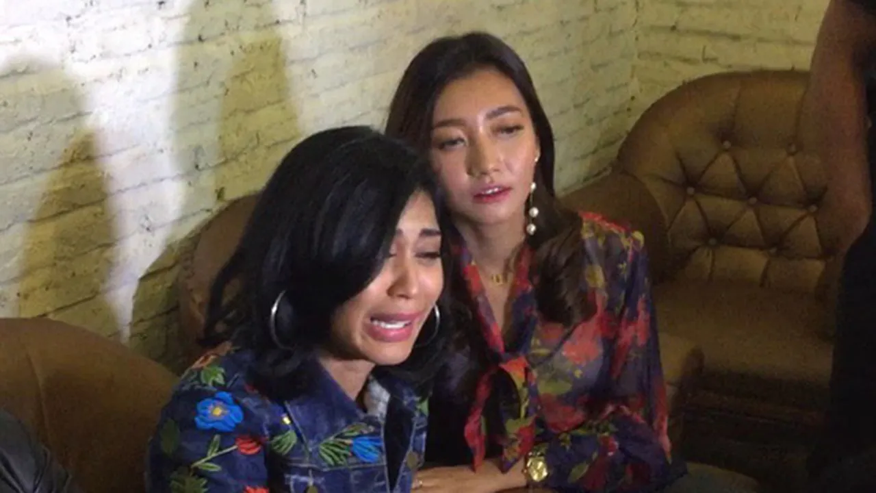Anak Tak Kunjung Kembali, Karen Idol Tulis Ucapan Menyentuh Anak Tak Kunjung Kembali, Karen Idol Tulis Ucapan Menyentuh