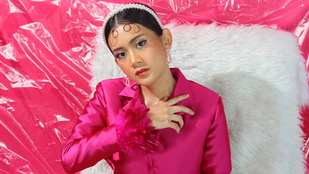 Anastasia Ria Lengkapi Mini Albumnya dengan Single Terbaru 'In Case You Are In Love'