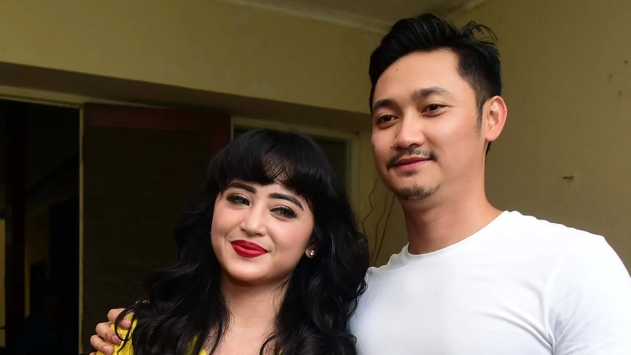 Angga Wijaya Pernah Minggat dari Rumah, Dewi Perssik Tunda Keinginan Punya Momongan