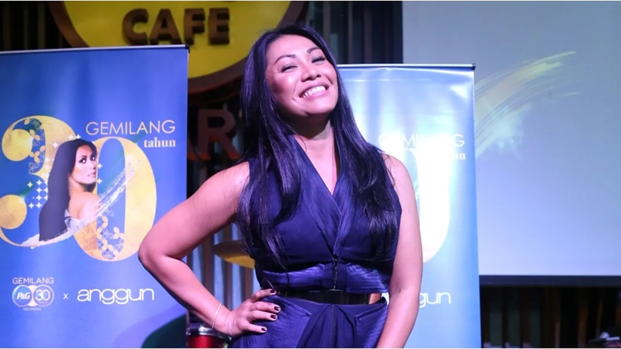 Anggun Merasa Bangga Bisa Pecahkan Rekor di Televisi Prancis