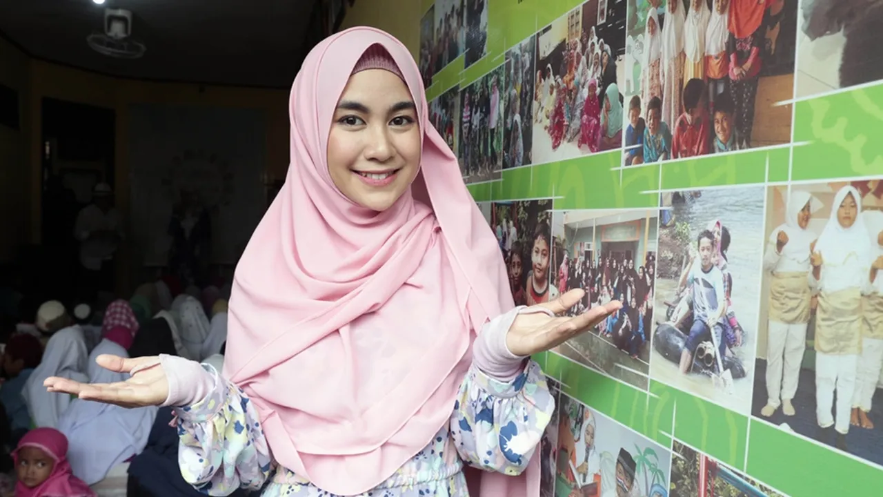 Anisa Rahma ex Cherrybelle & Suami Post Wedding di Korea