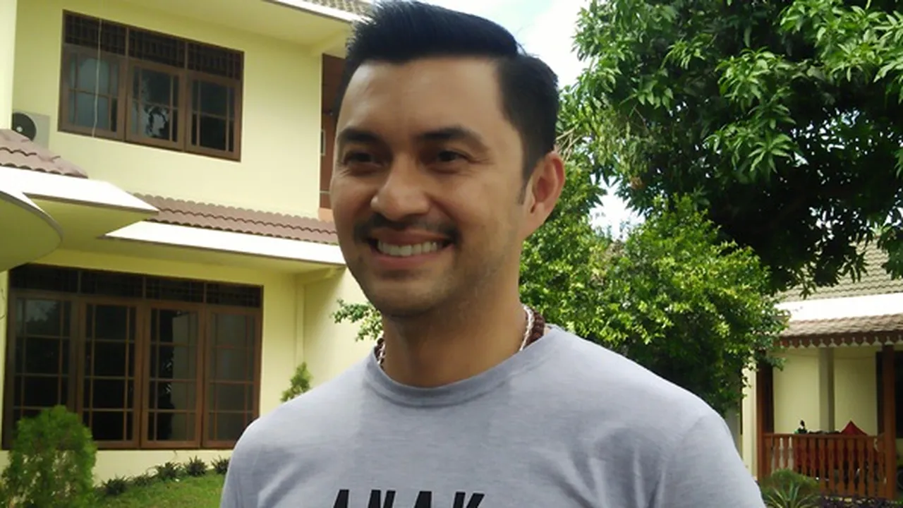 Anjasmara Ungkap Identitas Netizen Yang Dilaporkan Terkait Kasus Bullying di Sosmed Anjasmara Ungkap Identitas Netizen Yang Dilaporkan Terkait Kasus Bullying di Sosmed