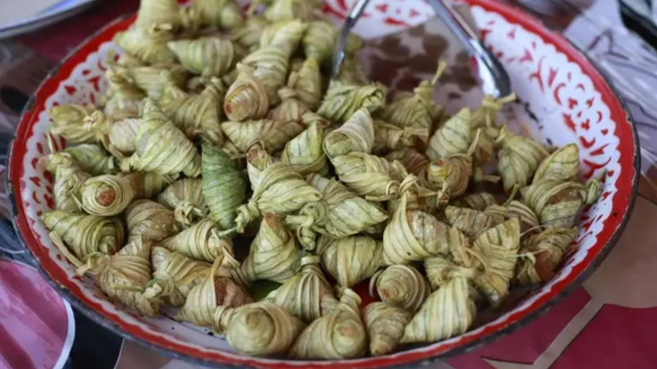 Apakah Mengonsumsi Ketupat saat Lebaran Bikin Gemuk? Yuk Simak Penjelasannya Berikut