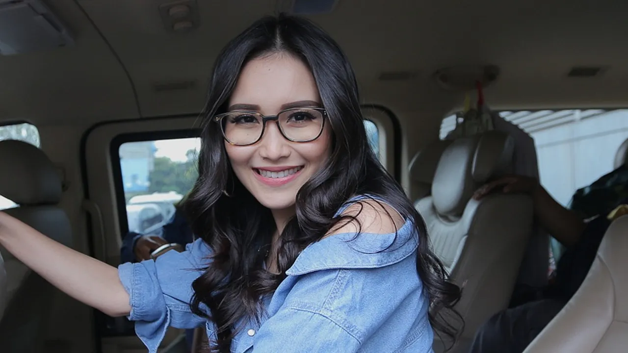 'Apalah Cinta' Jadi Trending Nomor 1 di Youtube, Begini Perasaan Ayu Ting Ting