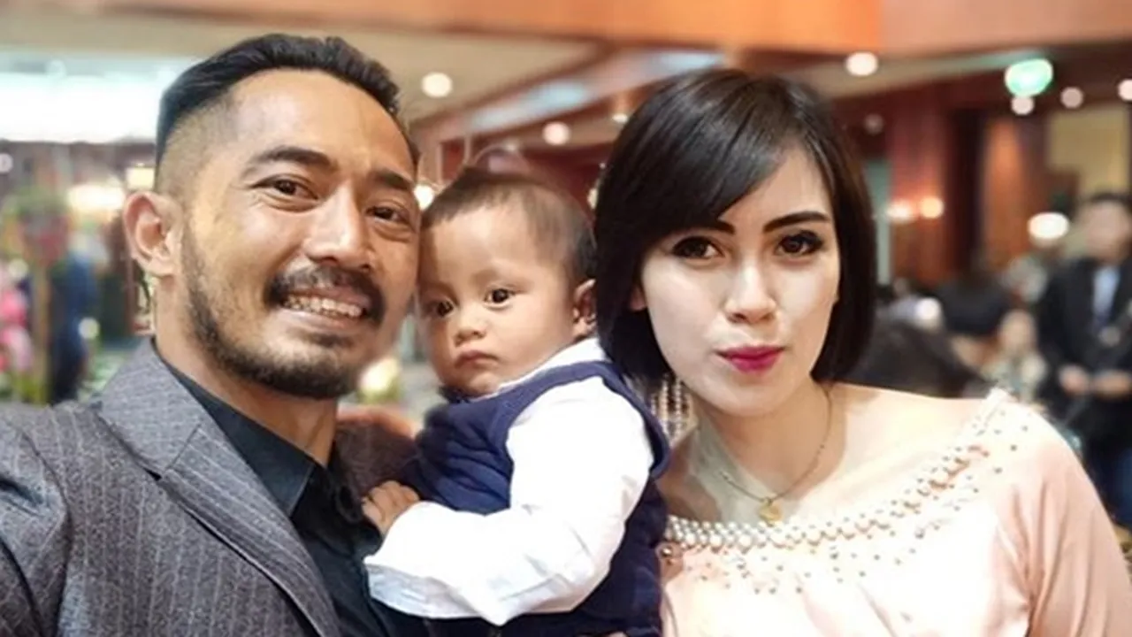 Arfita Akui Pernah Pulang Mabuk dan Berkata Kasar Pada Yama Carlos, Tapi ... Arfita Akui Pernah Pulang Mabuk dan Berkata Kasar Pada Yama Carlos, Tapi ...