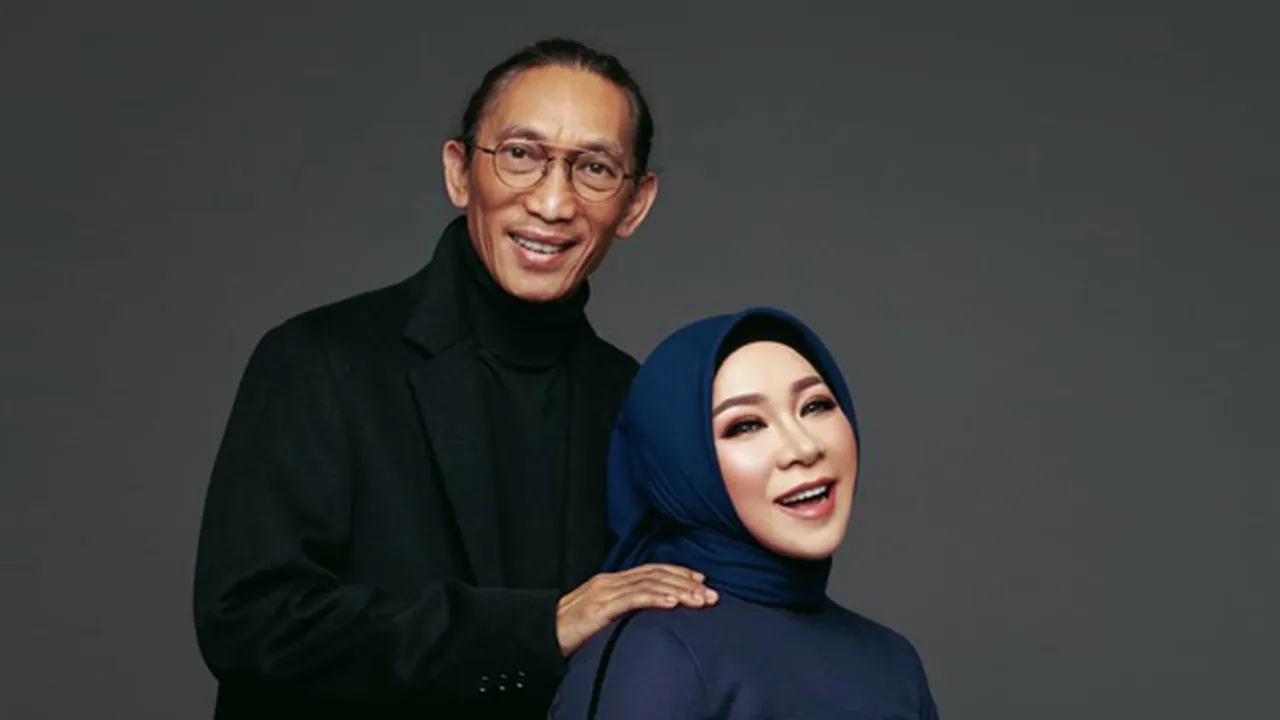 'ARGENTIUM', Lambang 25 Tahun Perjalanan Cinta dan Karir Melly Goeslaw - Anto Hoed