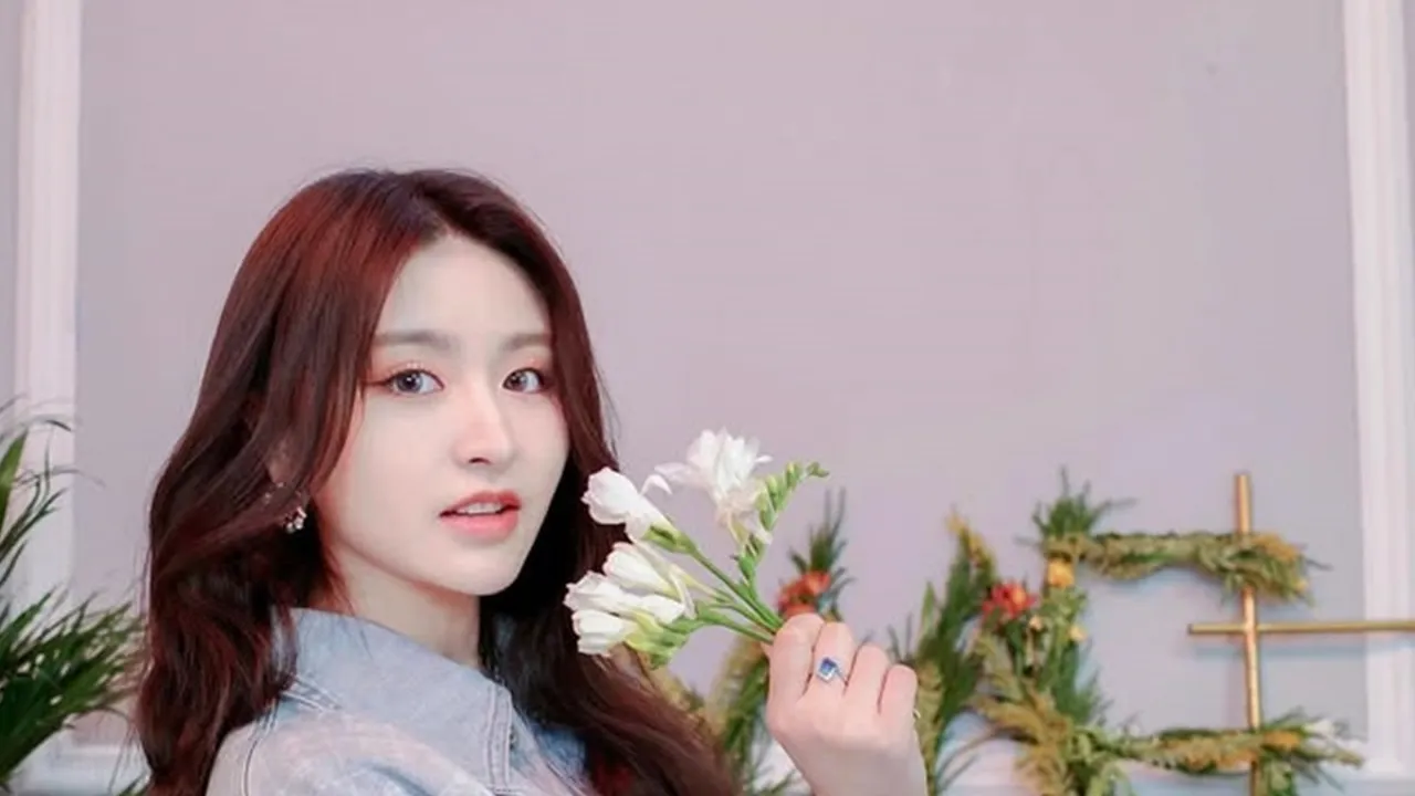 Aria Jin Zihan Idol China Cantik yang Cukur Habis Rambutnya Usai Pensiun, Ada Apa?