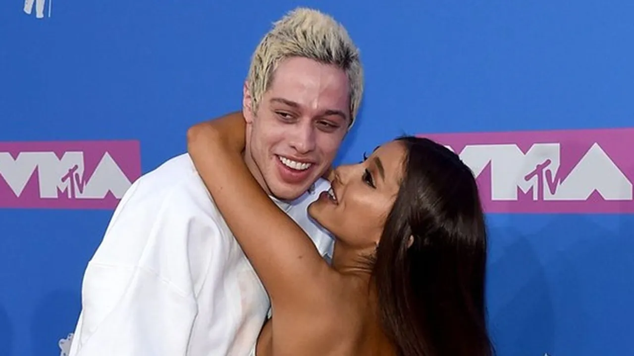 Ariana Grande & Pete Davidson Dikabarkan Putus dan Batal Nikah