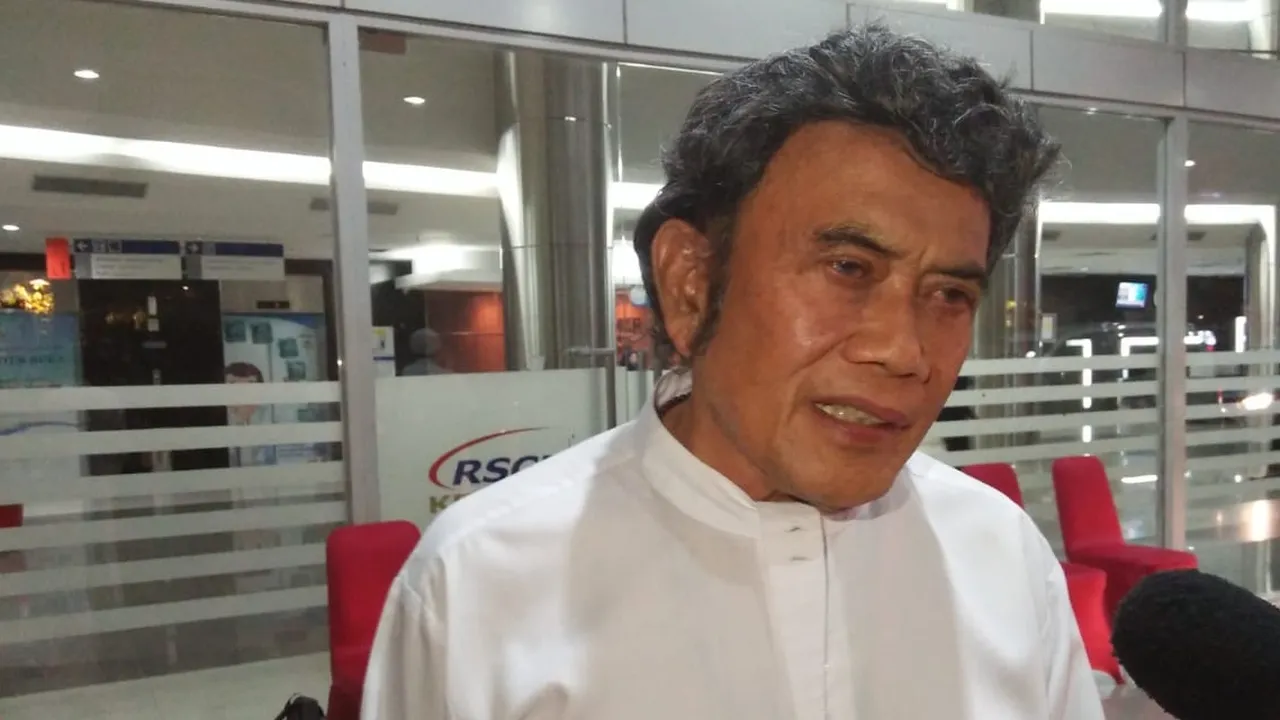 Arifin Ilham Sakit, Rhoma Irama: Seluruh Umat Islam Berduka
