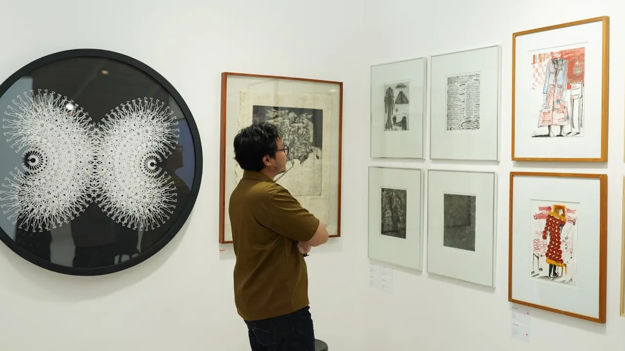 Art Jakarta Papers 2026 Sukses Digelar, Fokus Eksplorasi Seni Berbasis Kertas