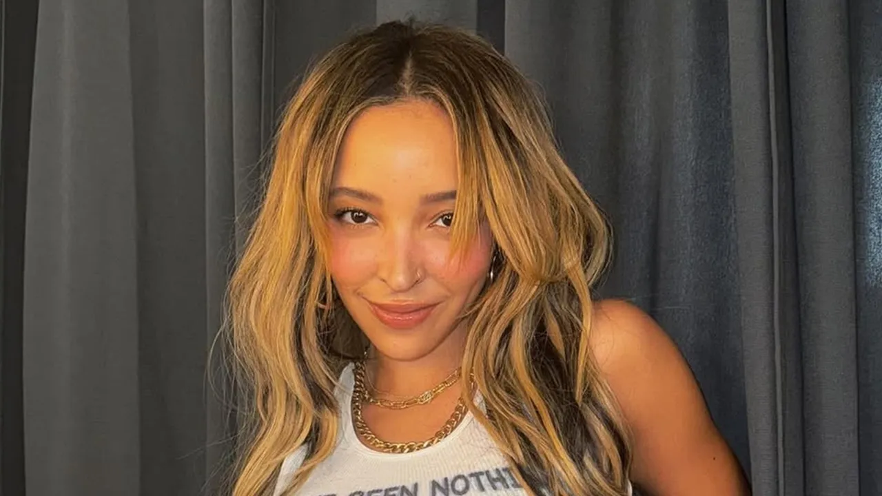 Arti dan Makna Lagu 2 On - Tinashe, Berani Menikmati Hidup Sepenuhnya