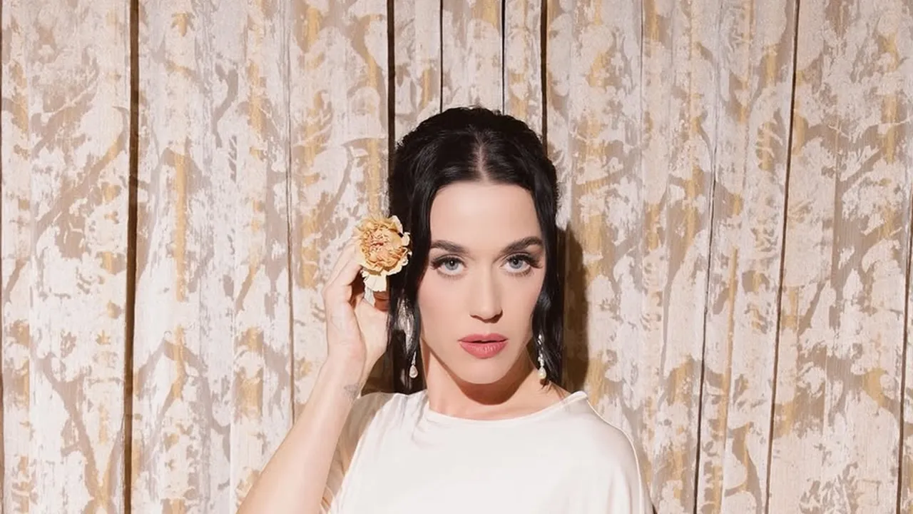 Arti dan Makna Lagu Unconditionally - Katy Perry, tentang Cinta Tanpa Syarat