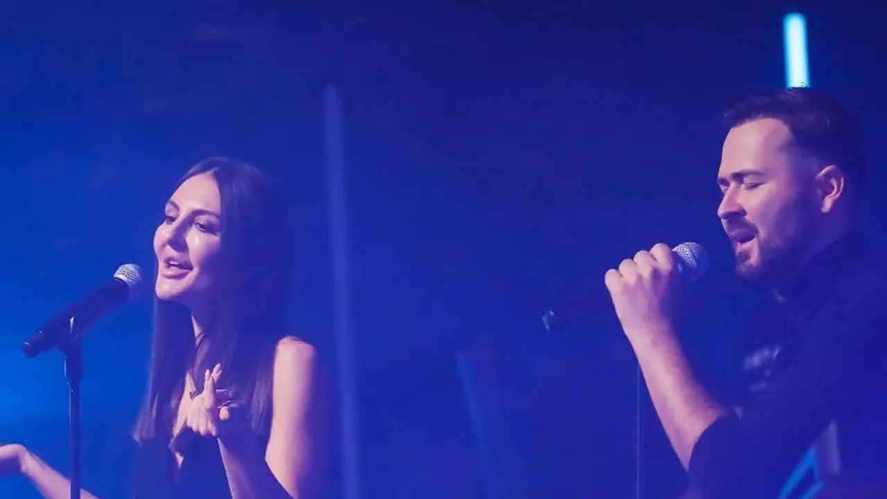 Arti dan Makna Lagu Stereo Love, Ketika Cinta Bertahan di Tengah Luka