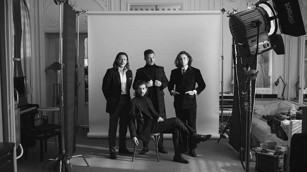Arti Makna Lagu Only Ones Who Know - Arctic Monkeys tentang Cinta Rahasia