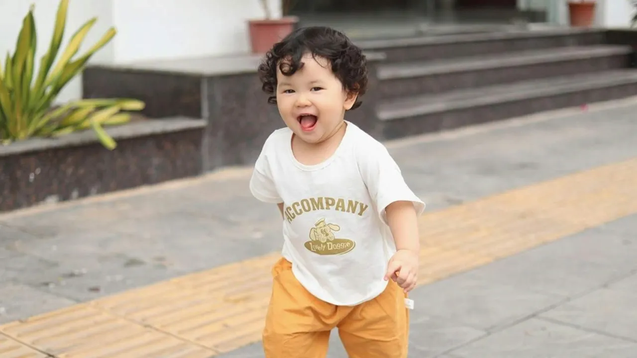 Arti Mimpi Anak Bisa Jalan dan Makna Psikologisnya yang Perlu Dipahami