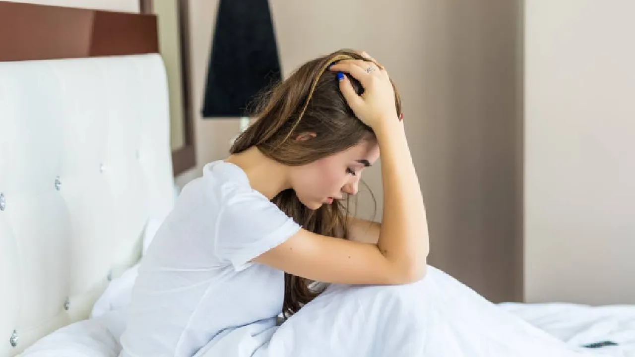 Arti Mimpi Pacar Menangis Sambil Memeluk: Makna Tersembunyi dan Pertanda dalam Hubungan
