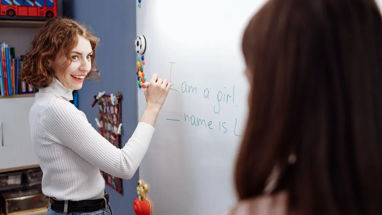 Arti More Termasuk Bentuk Kalimat Perbandingan dalam Bahasa Inggris, Ketahui Penggunaannya