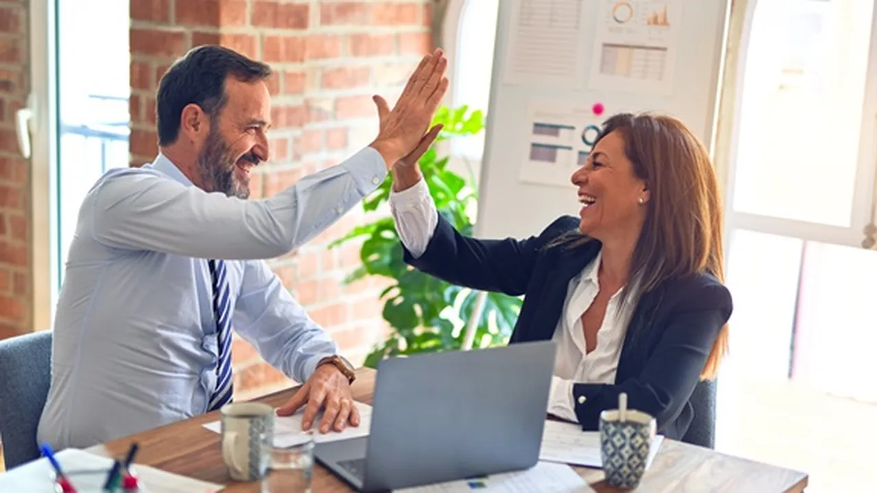 Arti Partner, Makna, Beserta Tips Menjaga Hubungan Tetap Harmonis