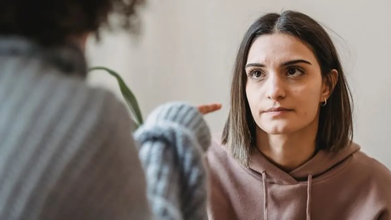 Arti Playing Victim Beserta Ciri-Ciri dan Cara Menyikapinya dengan Bijak