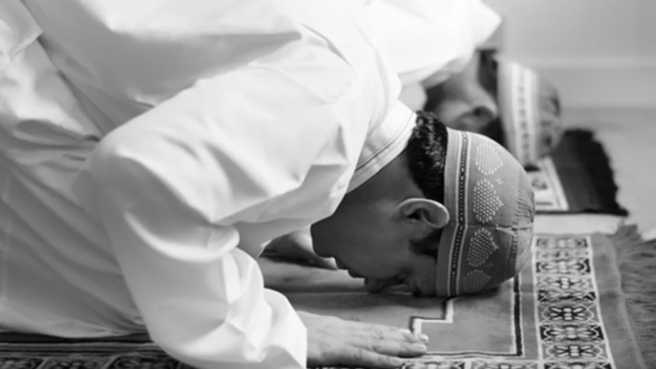 Arti Sholat, Hukum, dan Keutamaannya, Ketahui Juga Tata Cara Melaksanakan