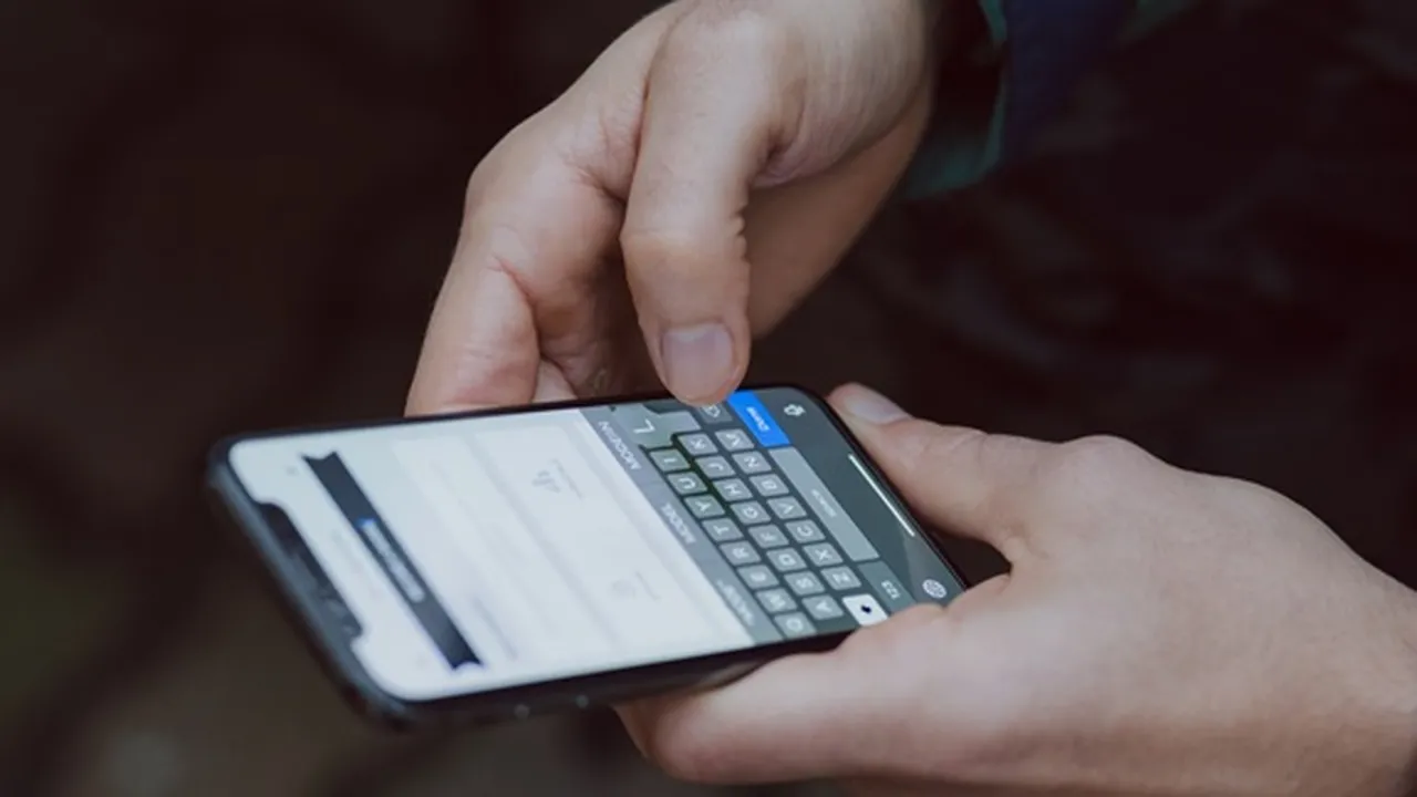 Arti Typing dalam Bahasa Gaul yang Trend di Media Sosial, Jangan Sampai Salah Makna