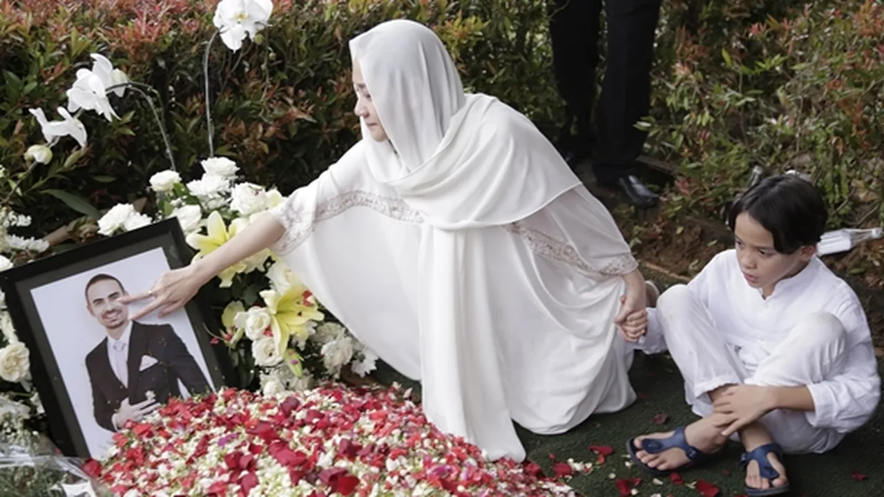 Ashraf Sinclair Sering Beri Sumbangan Diam-Diam, Bunga Citra Lestari Tak Tahu?