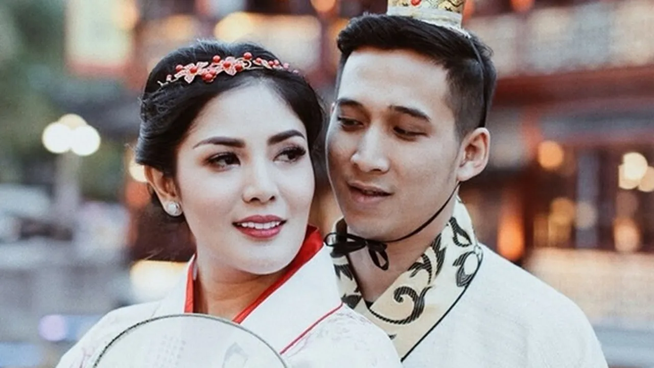 Askara, Mantan Suami Nindy Ayunda Dituntut 1 Tahun Penjara Askara, Mantan Suami Nindy Ayunda Dituntut 1 Tahun Penjara