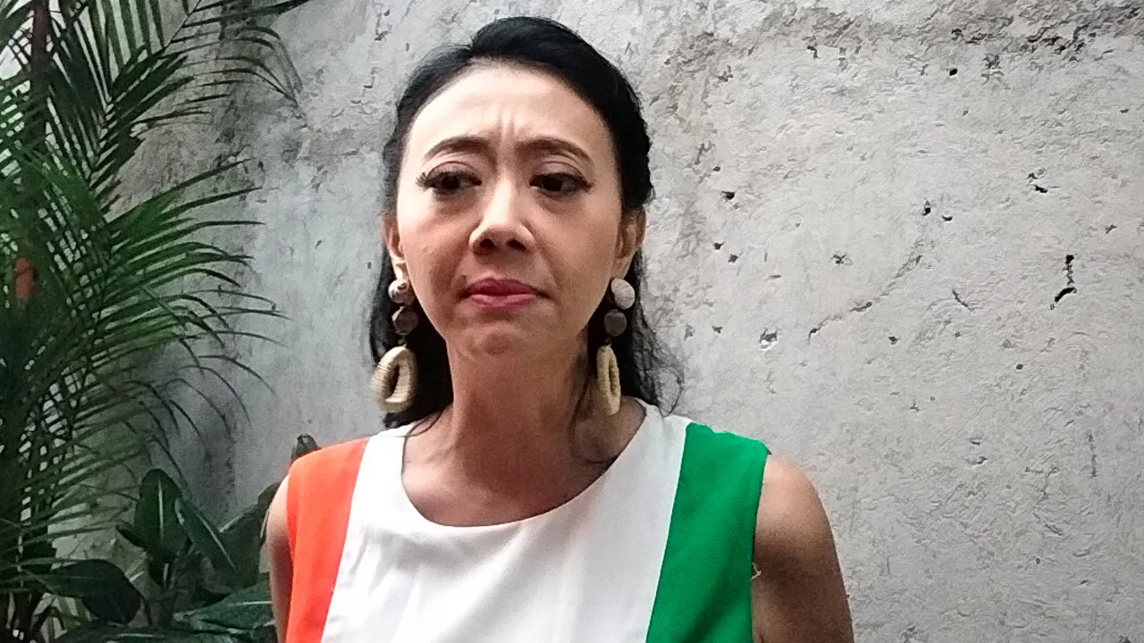 Asri Welas Kesulitan Cari Mencari Sekolah Buat Anak Tercinta