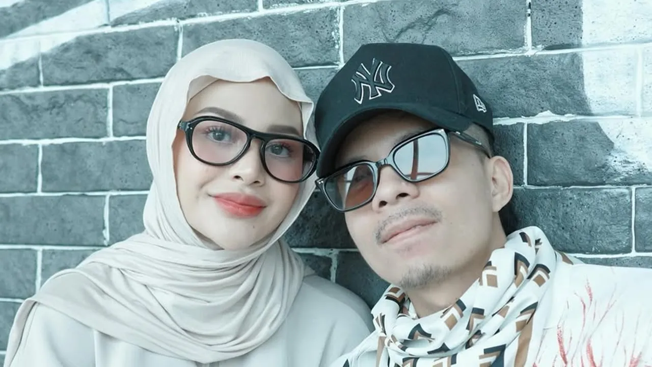 Atta Halilintar Bantu Korban Bencana Sumatera, Aurel Hermansyah Ajak Donasi