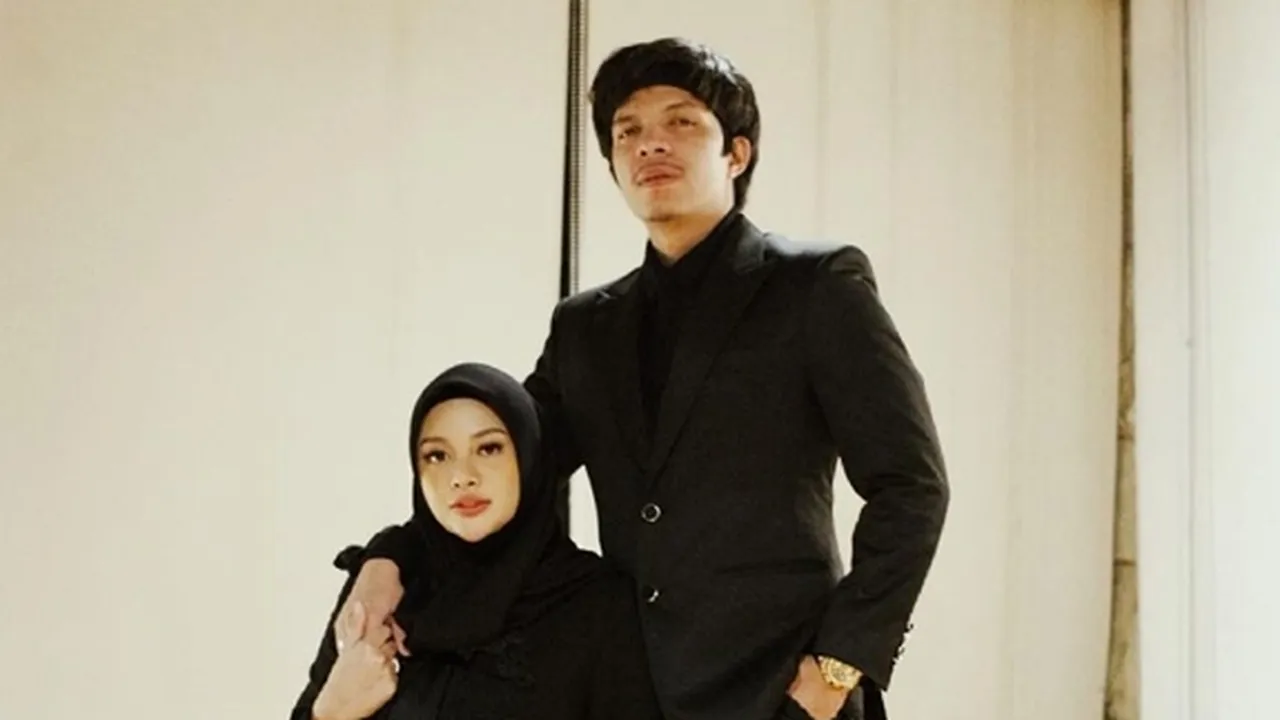 Aurel Hermansyah Dikabarkan Hamil, Ashanty dan Anang Berikan Tanggapannya Aurel Hermansyah Dikabarkan Hamil, Ashanty dan Anang Berikan Tanggapannya