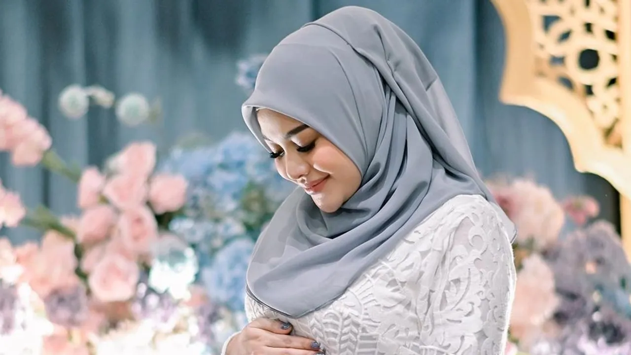 Aurel Hermansyah Lagi Hamil Anak Kedua, Sebut Ameena Jadi Lebih Manja