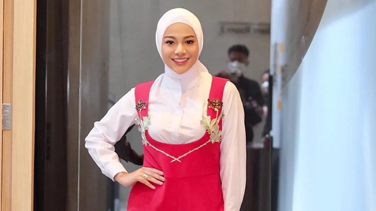 Aurel Hermansyah Makin Sering Pakai Hijab, Gus Miftah Minta Atta Halilintar Tak Memaksa Aurel Hermansyah Makin Sering Pakai Hijab, Gus Miftah Minta Atta Halilintar Tak Memaksa