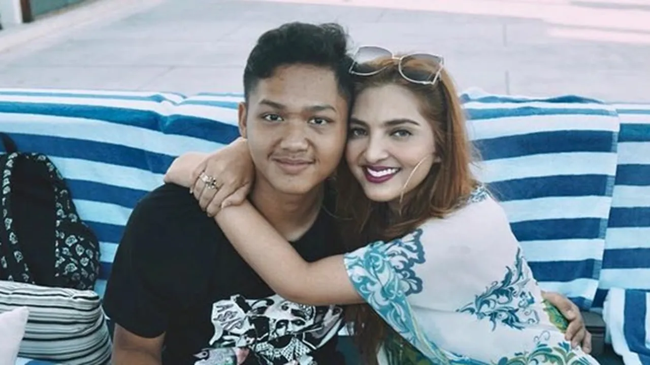 Awal Menikah dengan Anang Hermansyah, Azriel Ternyata Pernah Melabrak Ashanty Awal Menikah dengan Anang Hermansyah, Azriel Ternyata Pernah Melabrak Ashanty