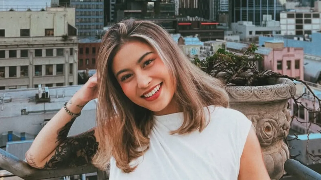 Awkarin Bahagia Berhasil Lunasi Cicilan Rumah, Kini Menetap di Melbourne