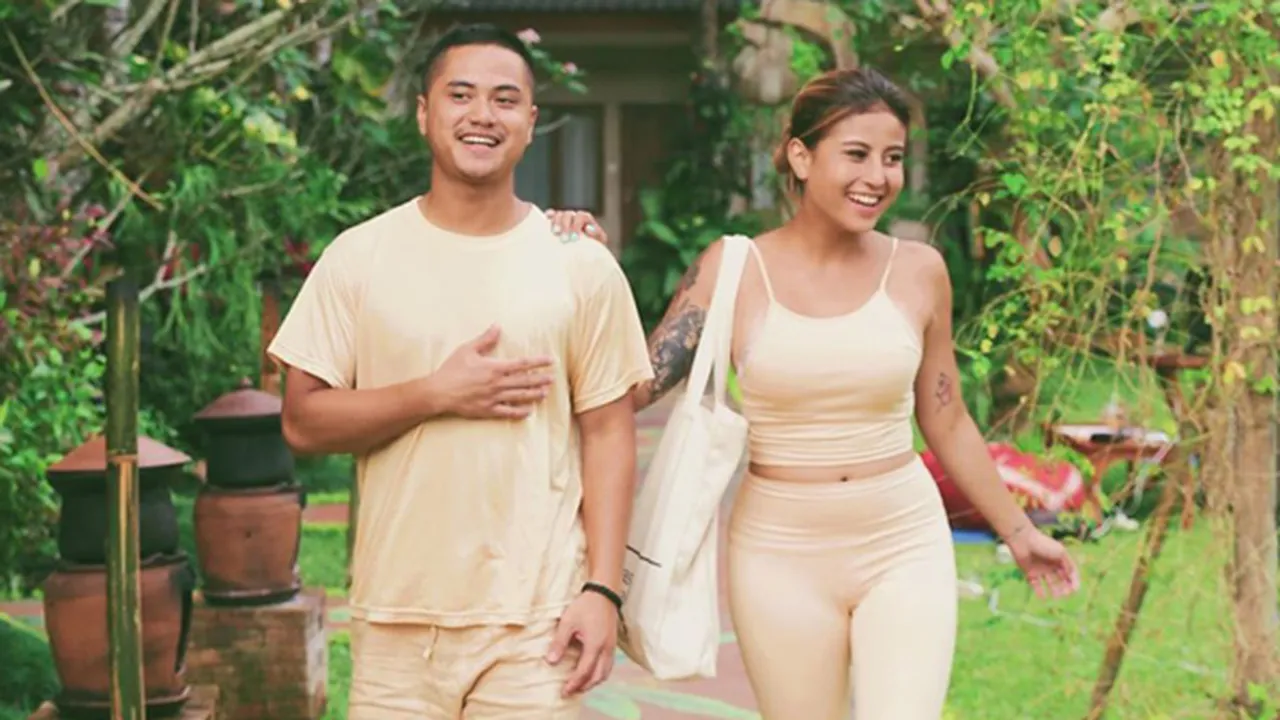 Awkarin Photoshoot Cantik Pakai Gaun Pengantin, Netizen Curiga Mau Nikah Awkarin Photoshoot Cantik Pakai Gaun Pengantin, Netizen Curiga Mau Nikah