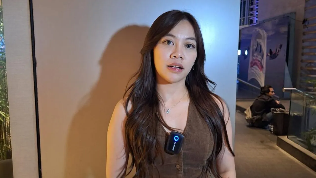 Ayah Meninggal Dunia, Frislly Herlind Tulis Pesan Haru di Media Sosial