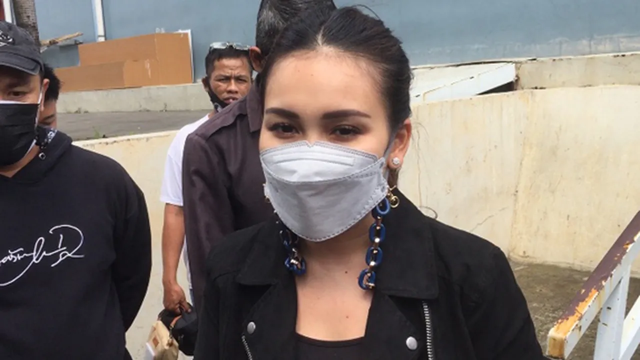 Ayu Ting Ting Akui Dirinya yang Batalkan Pernikahan dengan Adit Jayusman