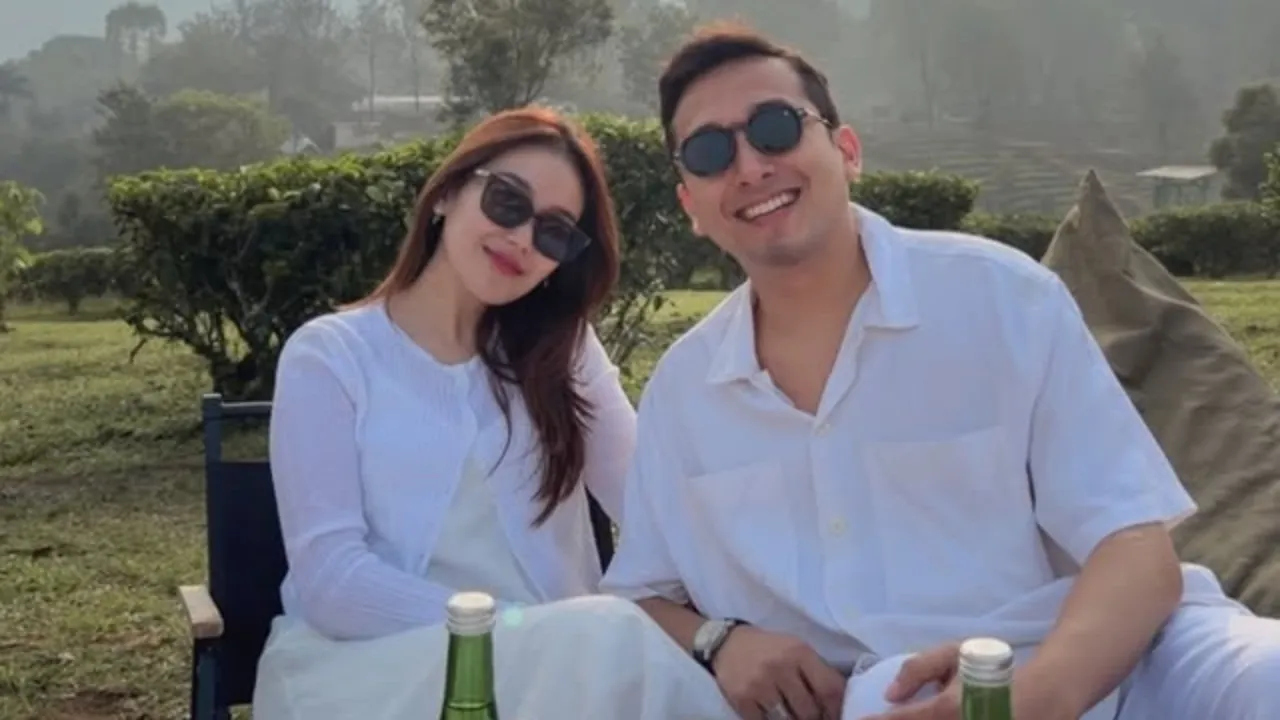 Ayu Ting Ting Kondangan Bareng Kevin Gusnadi, Serasi dengan Sang Pacar