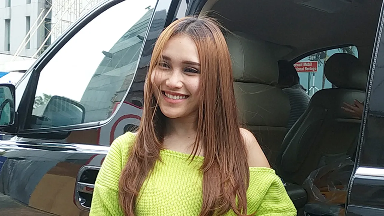 Ayu Ting Ting Lawan Song Hye Kyo di Nominasi Wajah Tercantik Dunia 2019