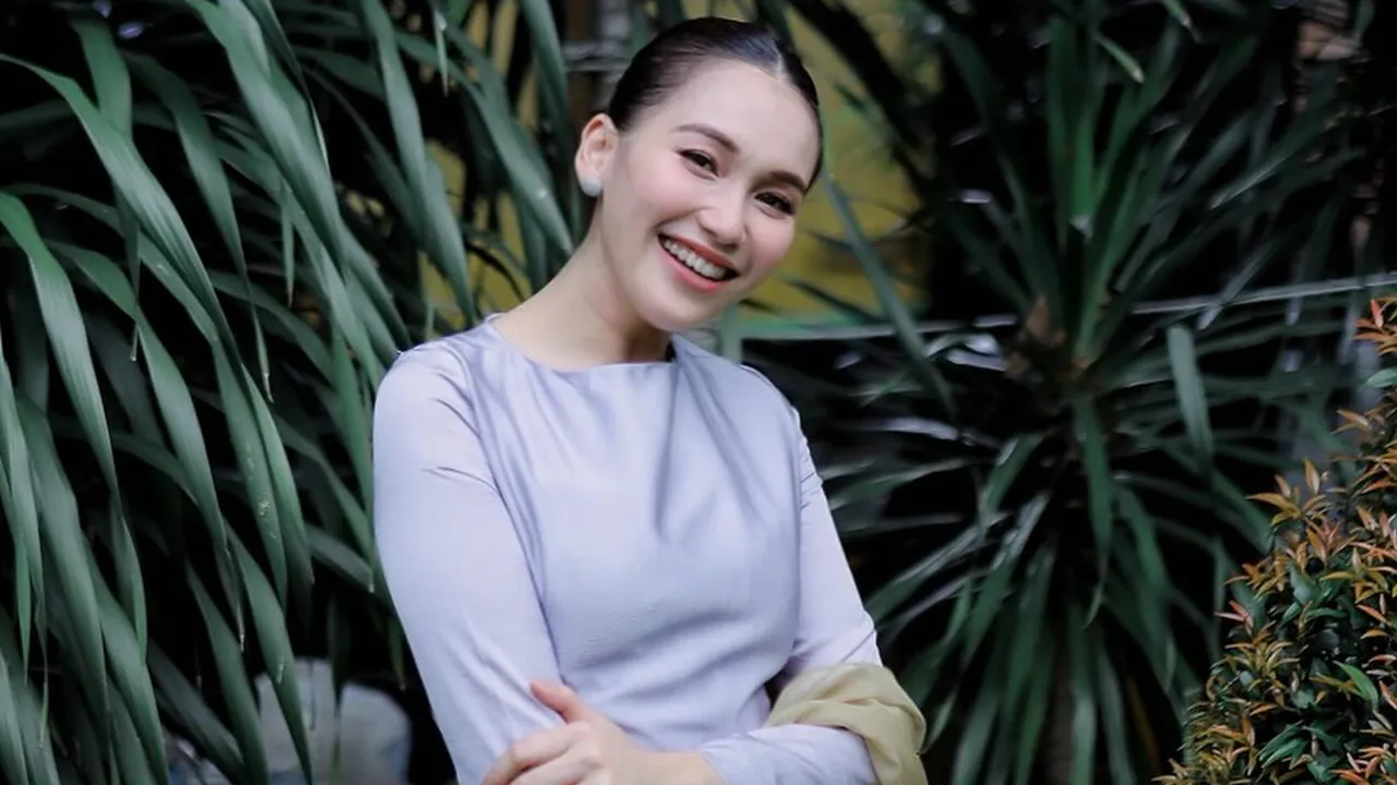 Ayu Ting Ting Tegaskan Putus dari Muhammad Fardhana Bukan karena Ekonomi dan LDR