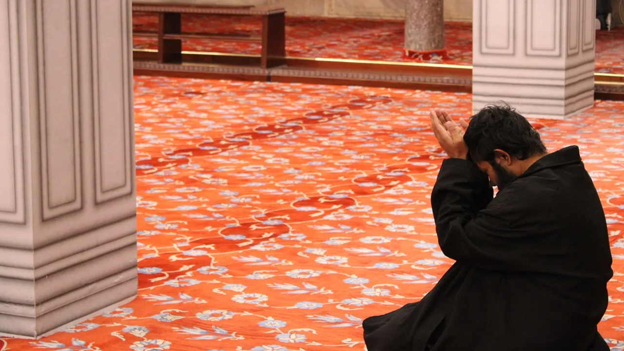 Bacaan Doa Malam Lailatul Qadar yang Diajarkan Rasulullah, Memohon Ampunan di Akhir Ramadhan