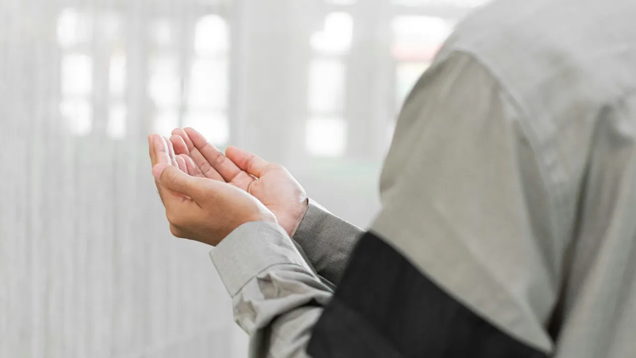 Bacaan Doa Qunut dalam Arab, Latin, dan Artinya, Yuk Hafalkan Sekarang!