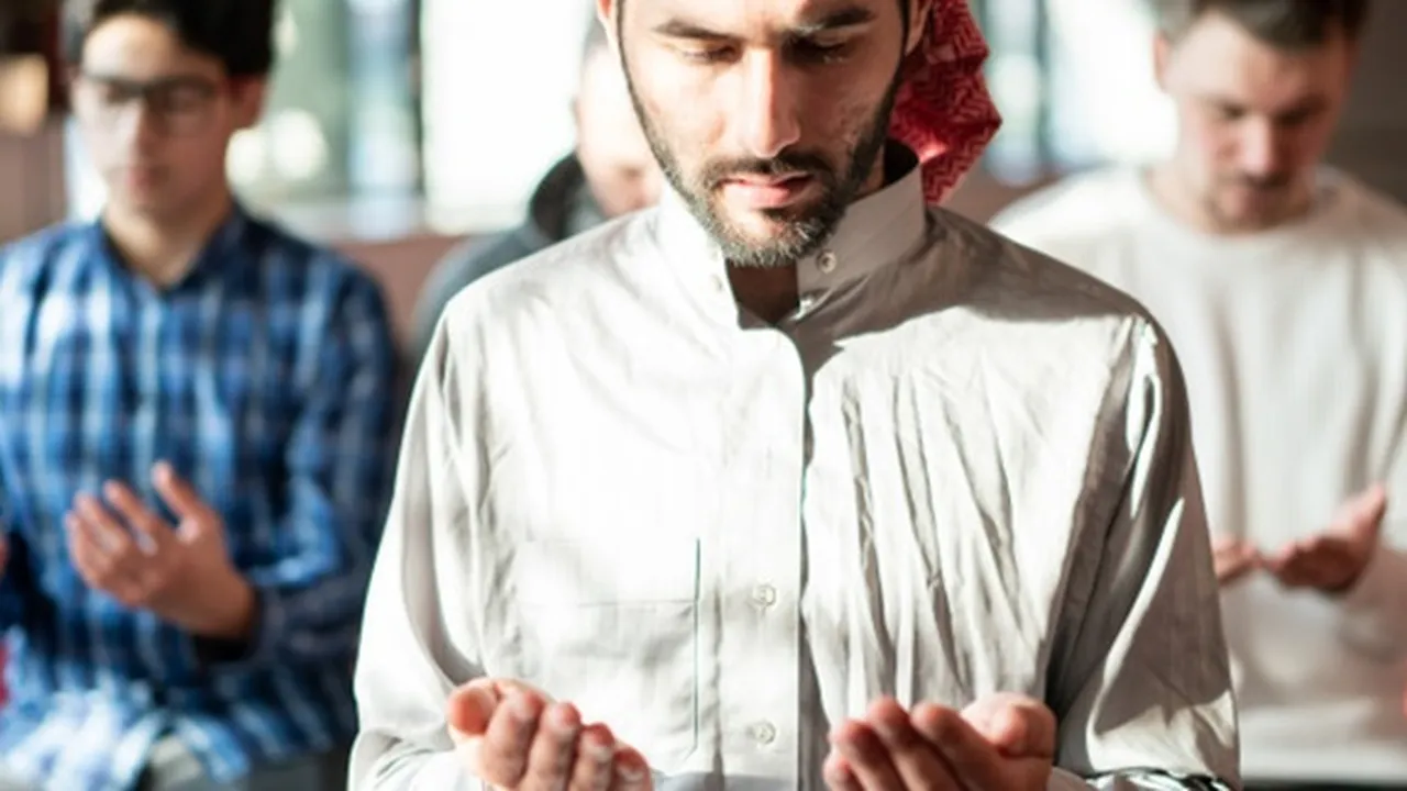 Bacaan Doa Sholat Dhuha Beserta Arti, Pahami Juga Tata Cara Agar Mendapat Keutamaannya