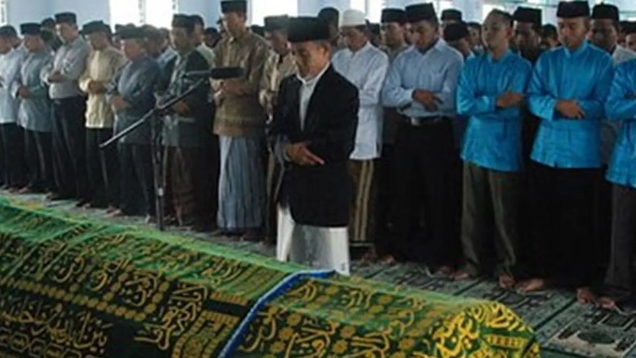 Bacaan Sholat Jenazah dan Artinya untuk Laki dan Perempuan, Lengkap dari Niat Sampai Doa
