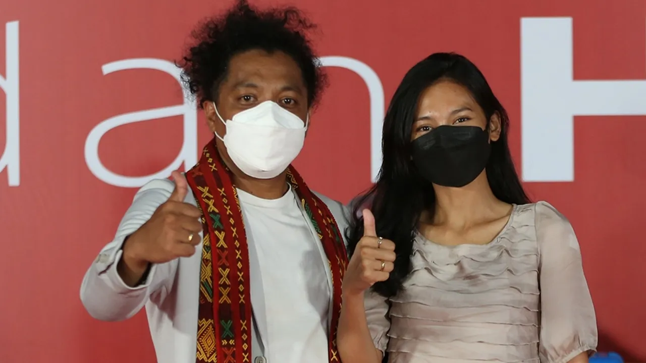 Badan Kurus Jadi Bahan Ghibah Netizen, Indah Permatasari: Ya Udah Aku Nggak Peduli Badan Kurus Jadi Bahan Ghibah Netizen, Indah Permatasari: Ya Udah Aku Nggak Peduli