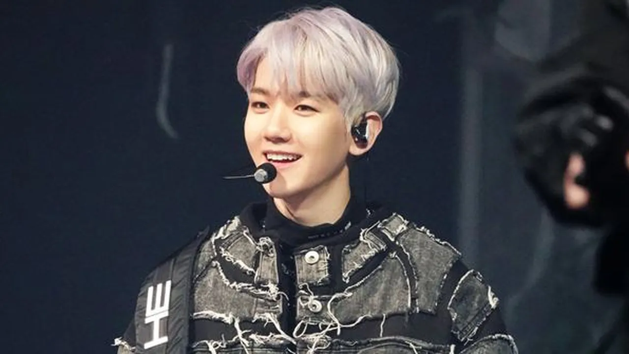 Baekhyun EXO Berikan Contoh Baik Pencegahan Virus Corona Saat di Bandara