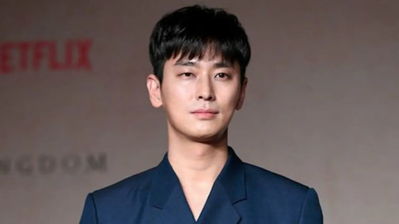Bahas Drama 'KINGDOM' Musim 3, Joo Ji Hoon: Para Pemeran Menantikannya